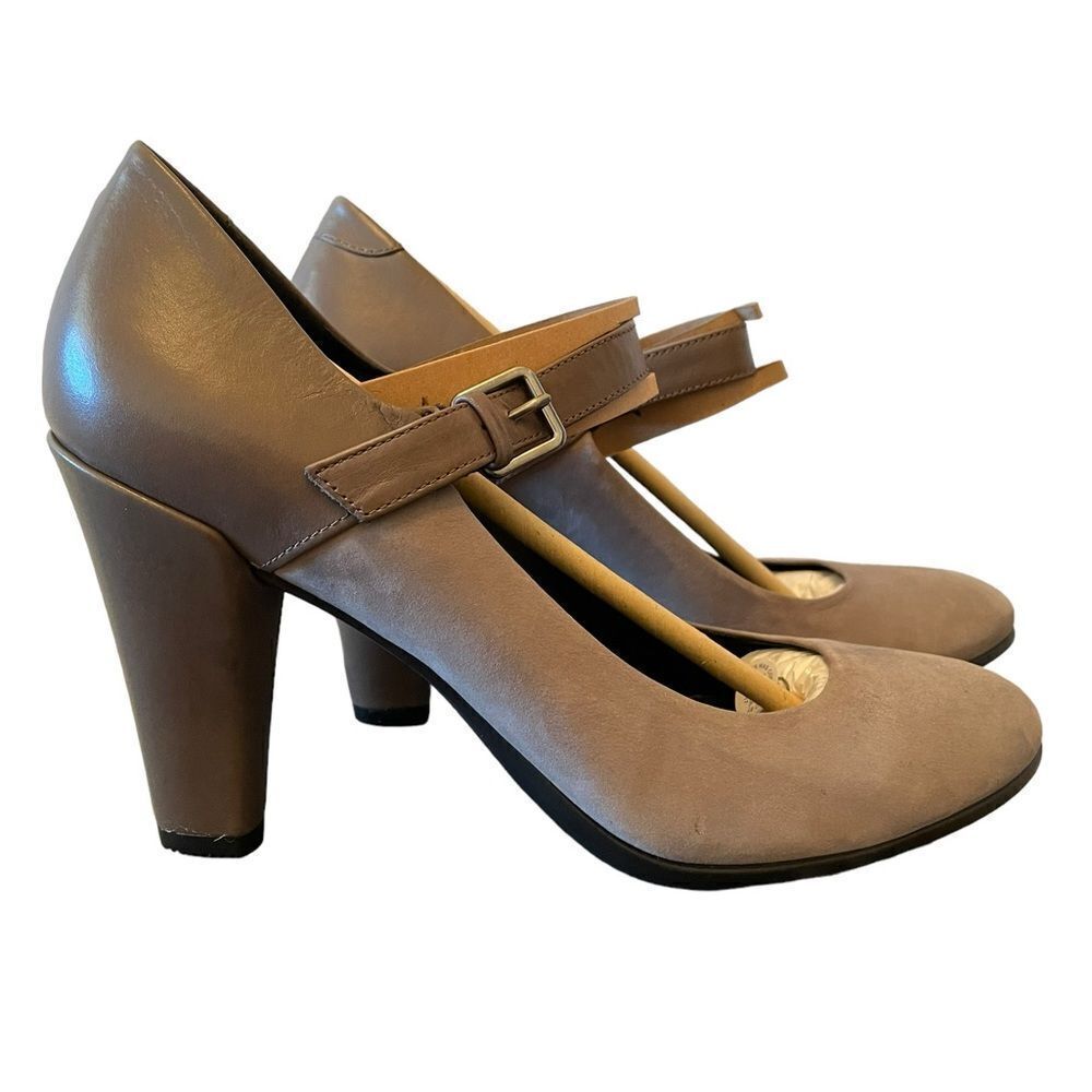 ECCO SHAPE 75 TWO TONE PUMPS, sz 10